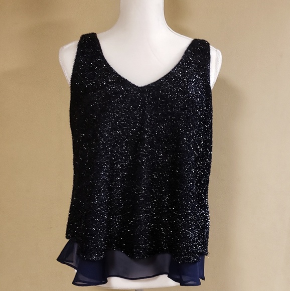 Moon | sleeveless top - Picture 2 of 7